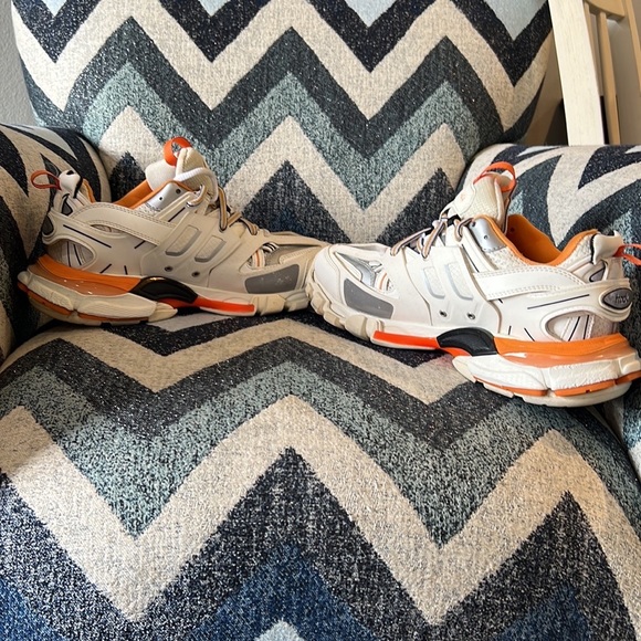 Balenciaga MEN'S TRACK SNEAKER IN WHITE Size 7 EU 40 - Picture 4 of 13